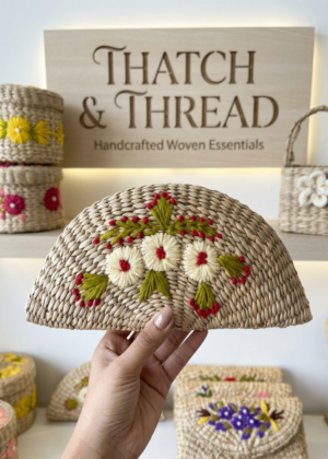 Handcrafted Kauna grass clutch